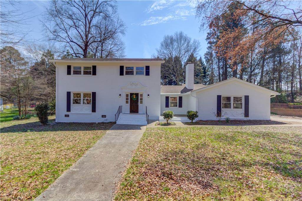 1304 Mohawk Drive - Photo 1