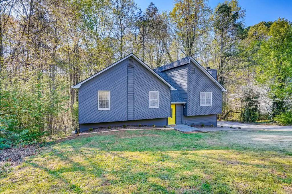 5150 Shadow Wood Drive - Photo 1