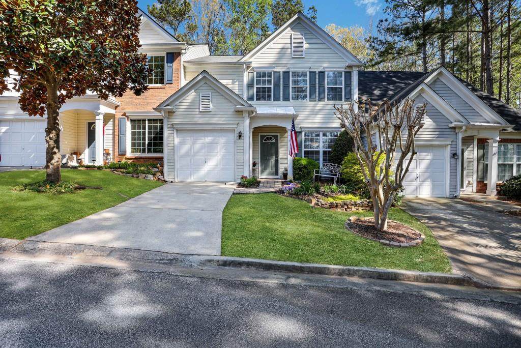 221 Kenninghall Lane - Photo 1