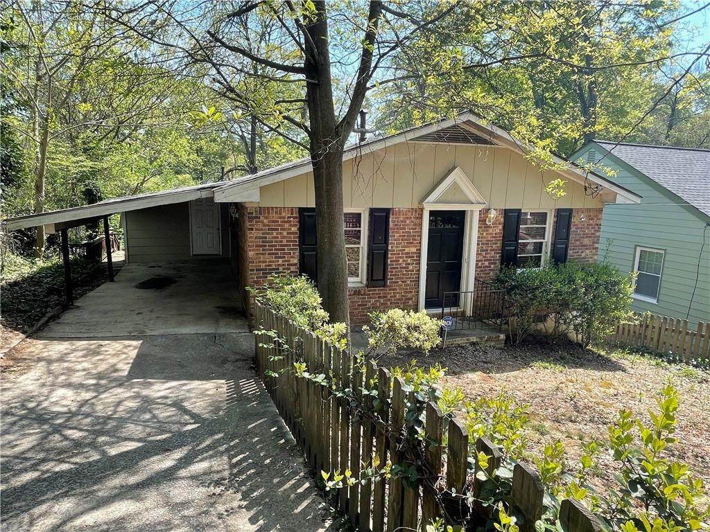 452 East Side Avenue - Photo 1