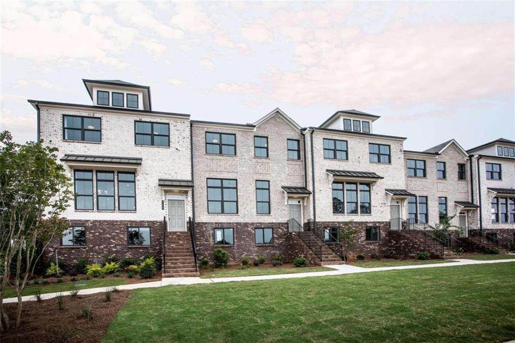 820 Fairview Circle - Photo 1