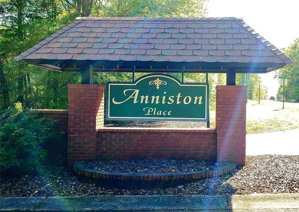 550 Anniston Drive - Photo 1