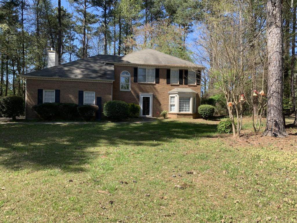 216 Claridge Curve - Photo 1