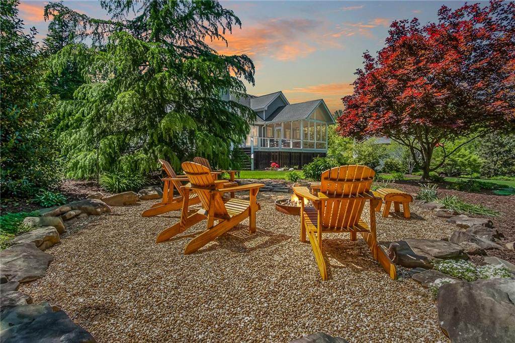 102 Greystone Way - Photo 1