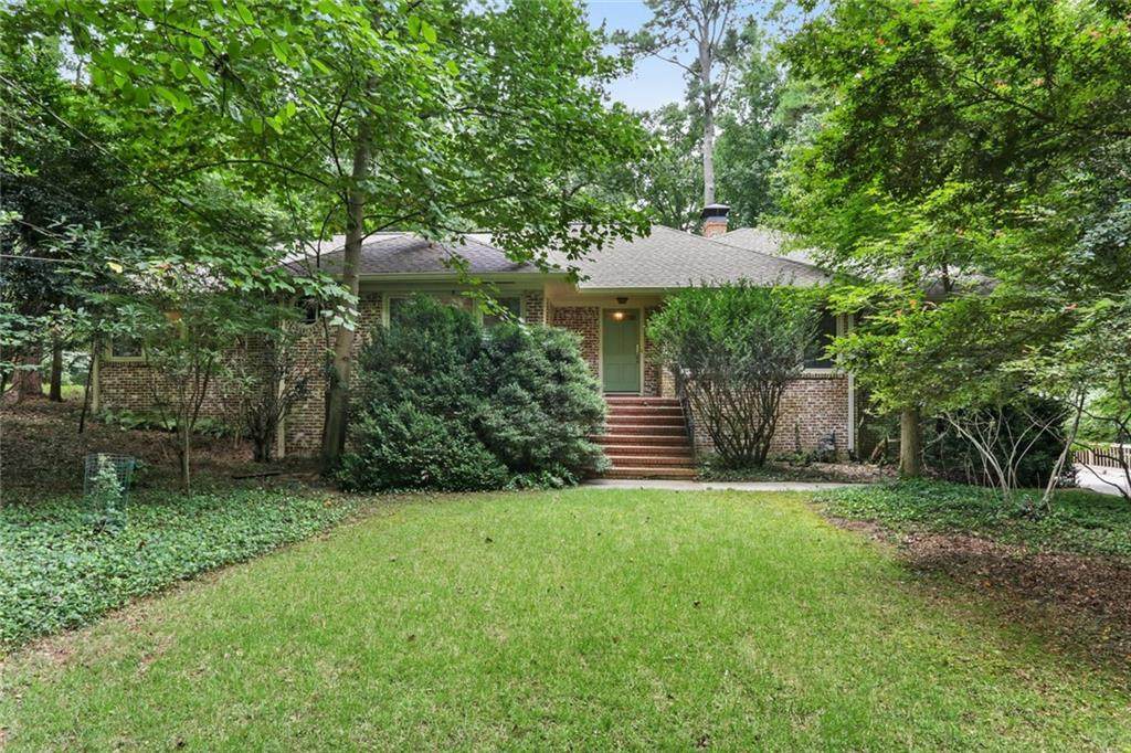 1894 Wesley Road - Photo 1