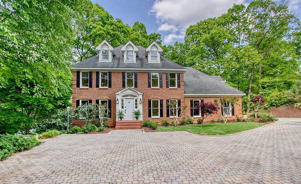 640 Valley Hall Drive - Photo 1
