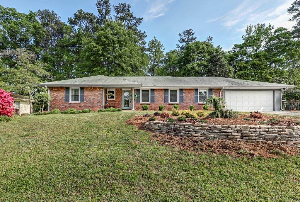 2373 Tuxedo Drive - Photo 1