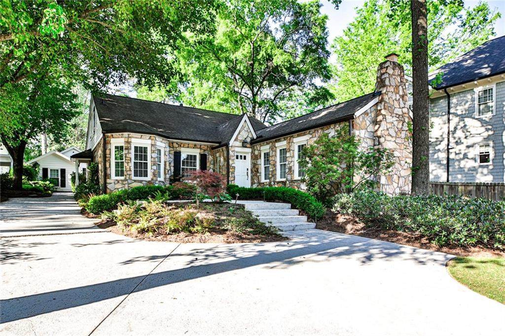 705 Stovall Boulevard - Photo 1