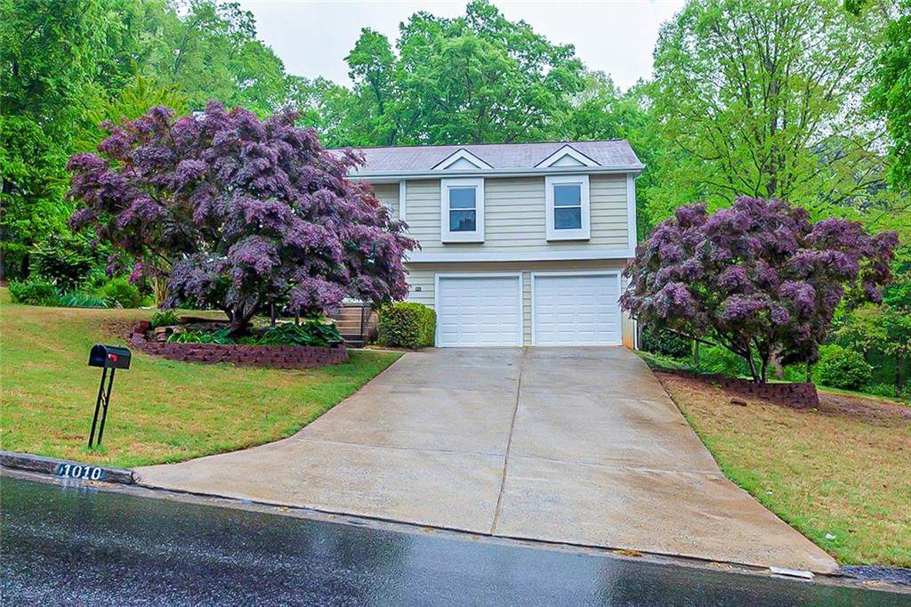 1010 Taylor Oaks Drive - Photo 1