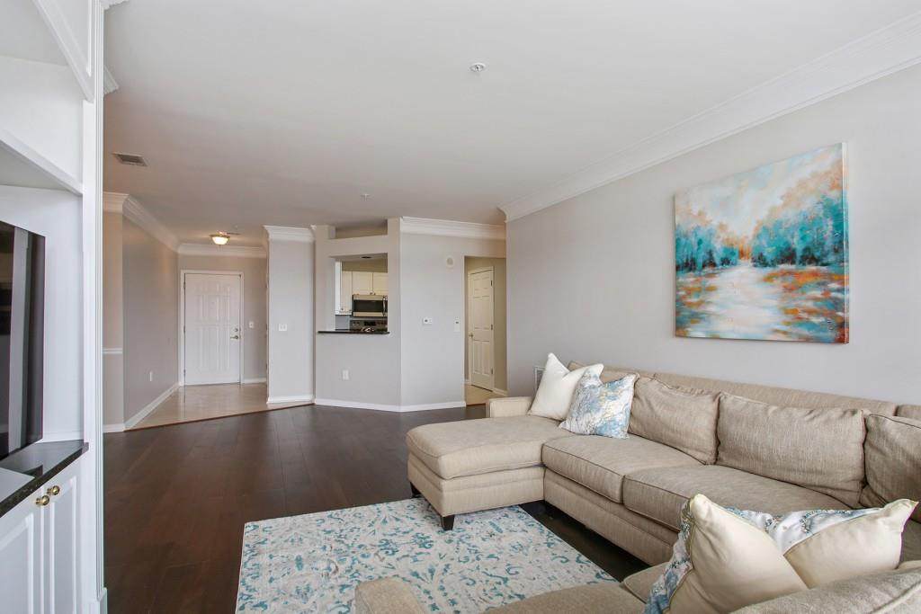 3334 Peachtree Road - Photo 1