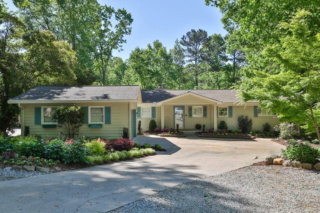 9810 Kings Road - Photo 1