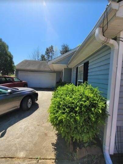 2411 Crossgate Court - Photo 1