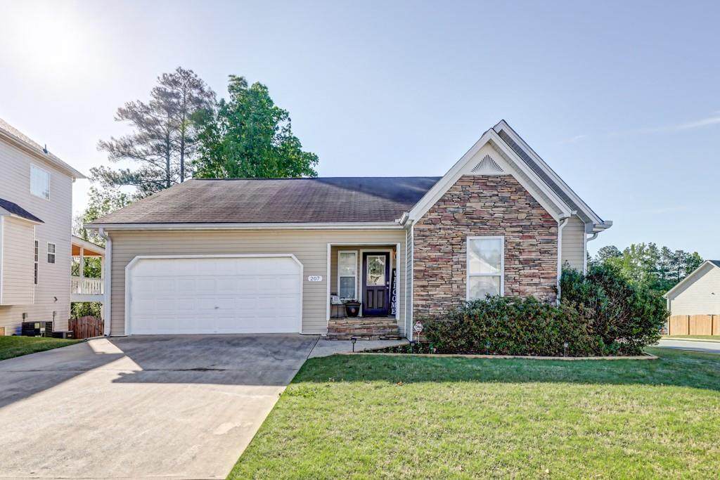 207 Providence Drive - Photo 1