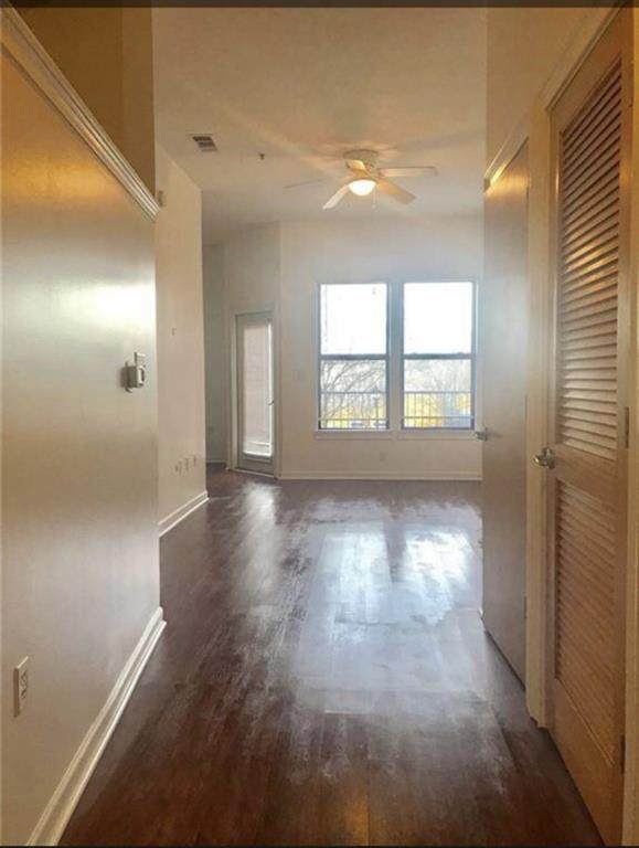 898 Oak Street - Photo 1