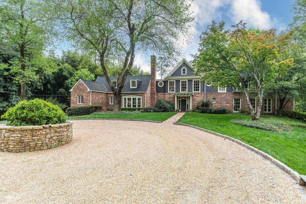 499 Johnson Ferry Road - Photo 1