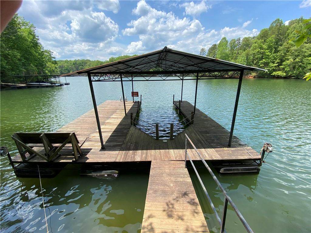 5994 Wellington Avenue - Photo 1