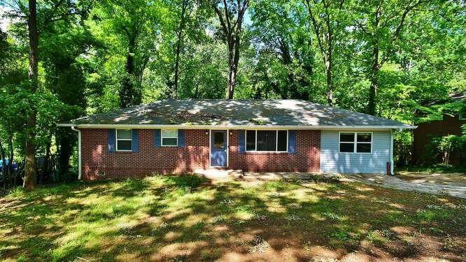 1468 Enota Ave - Photo 1