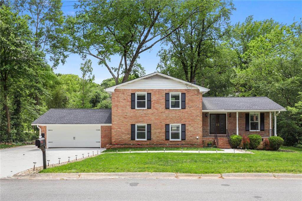 2283 Tuxedo Drive - Photo 1