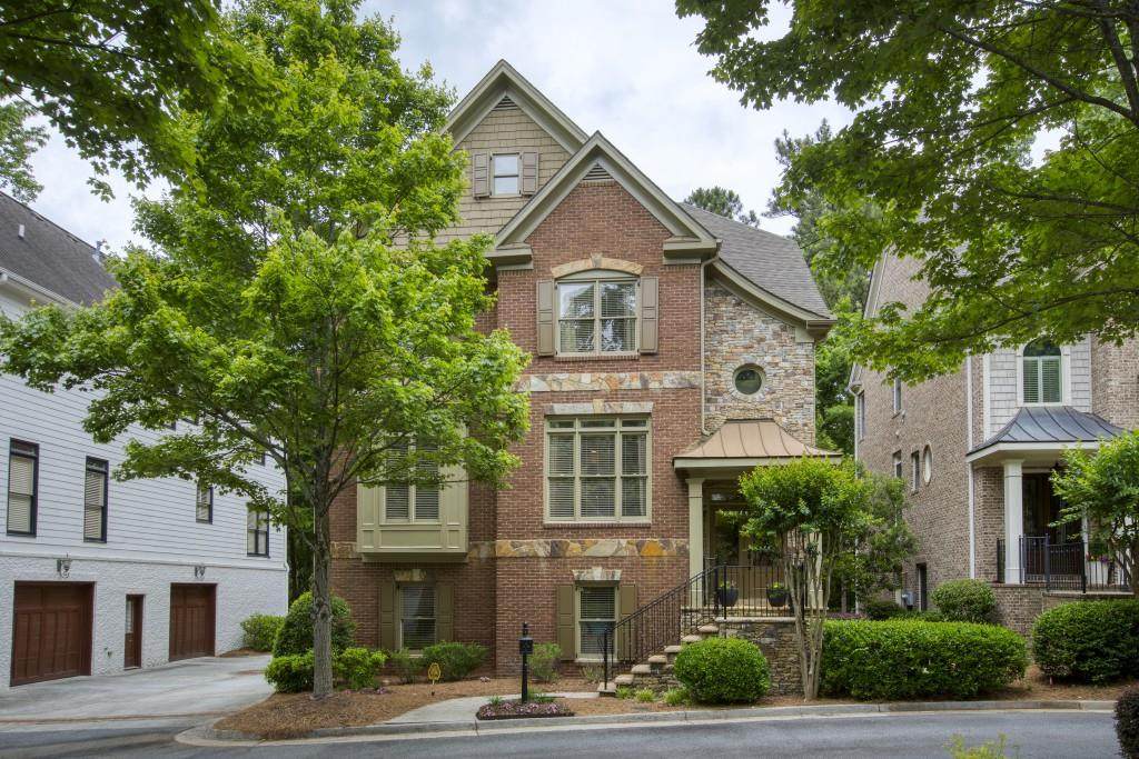 1004 Madeline Lane - Photo 1
