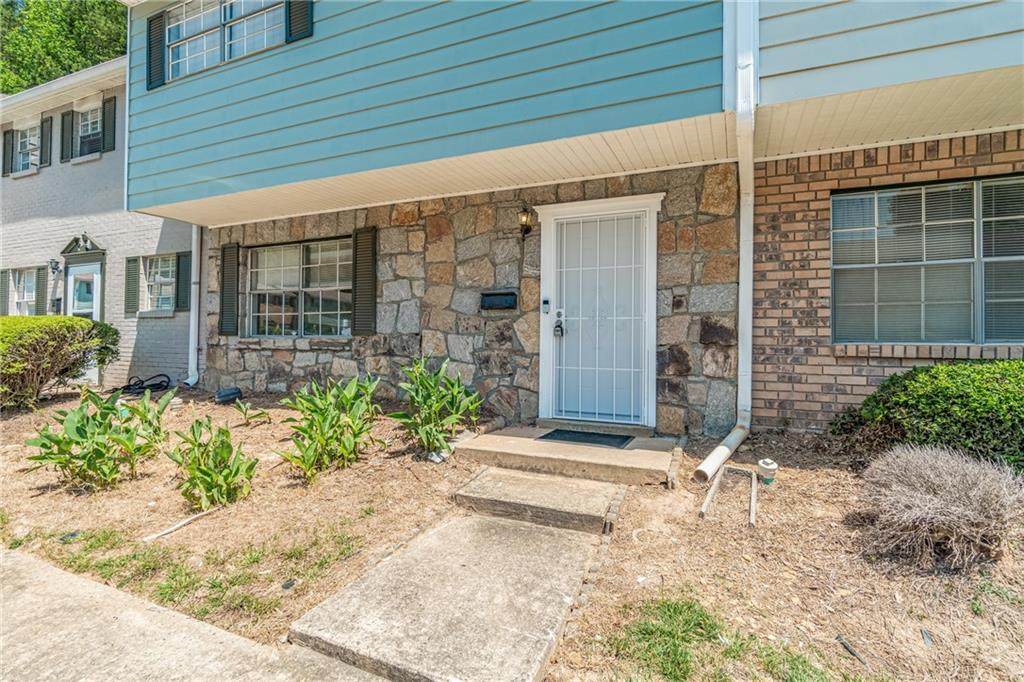 4701 Flat Shoals Road - Photo 1