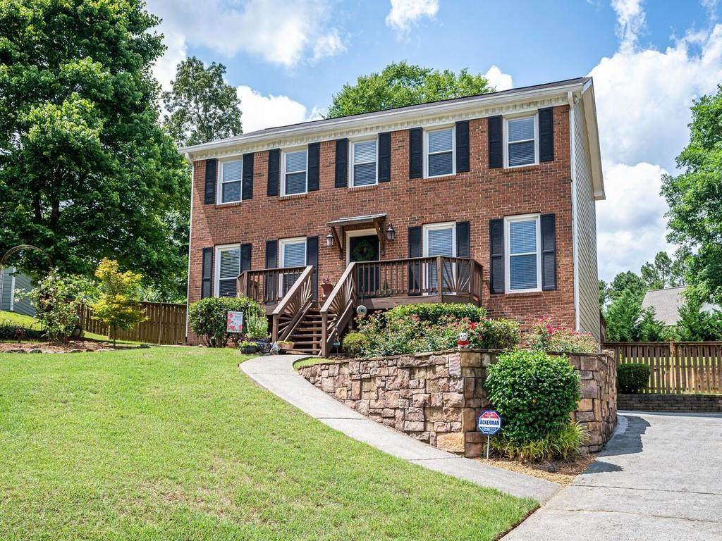 1765 Apple Boulevard - Photo 1