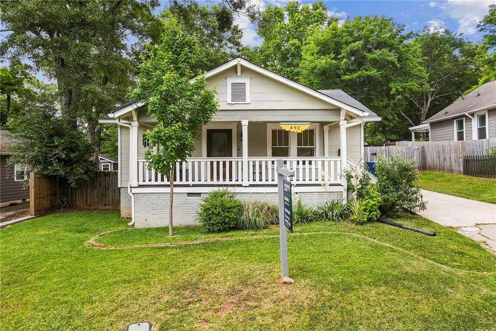 492 Robinson Avenue - Photo 1