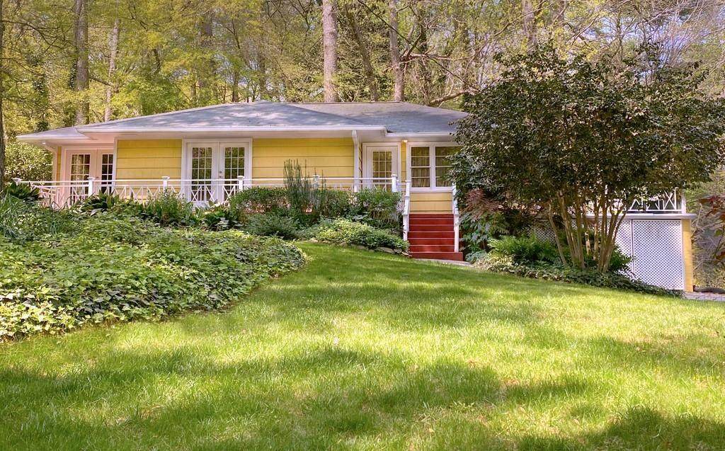 3658 Lakeside Court - Photo 1