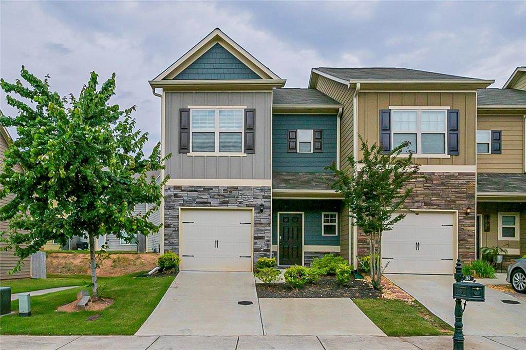 280 Valley Crossing - Photo 1