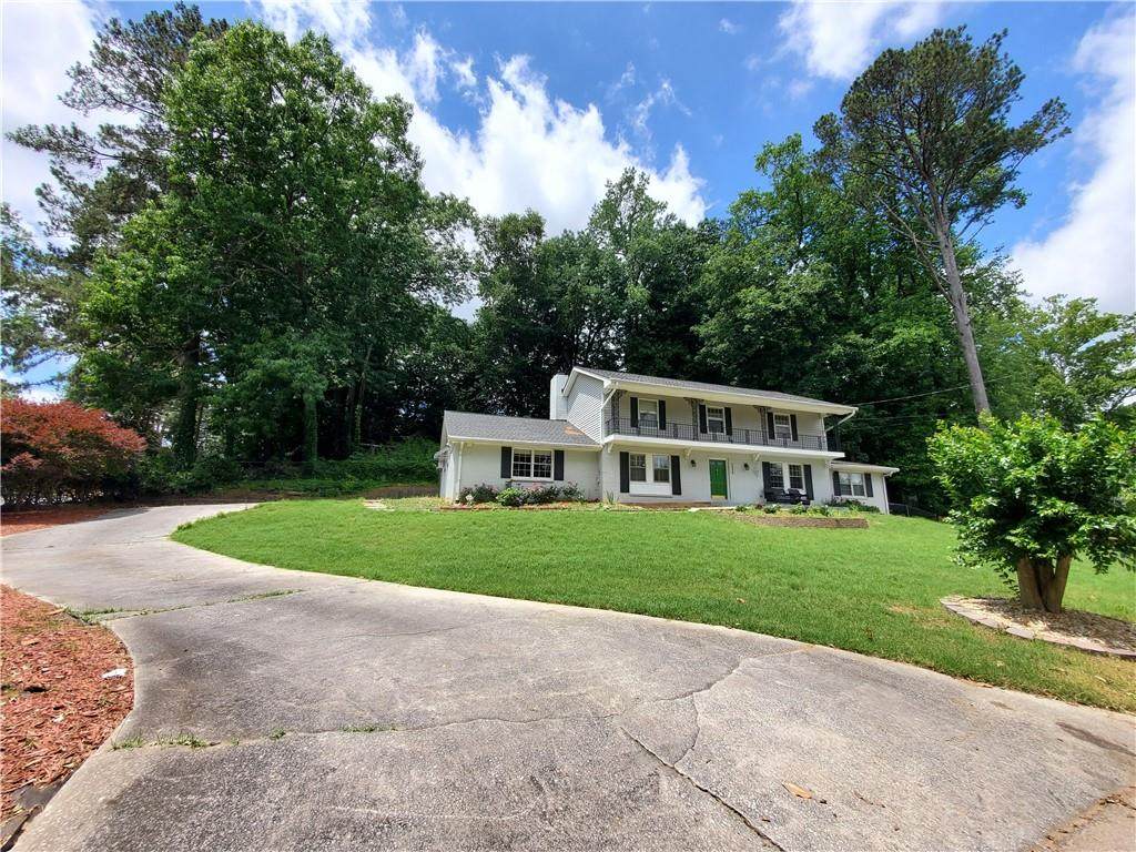 2456 Leslie Drive - Photo 1