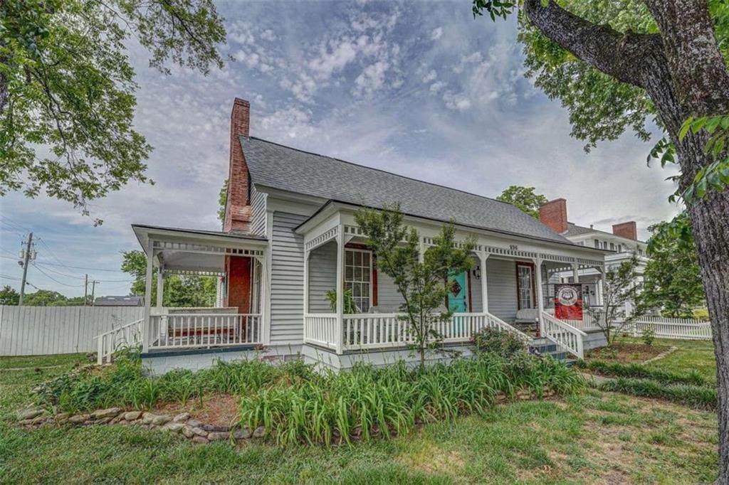 896 Main Street - Photo 1