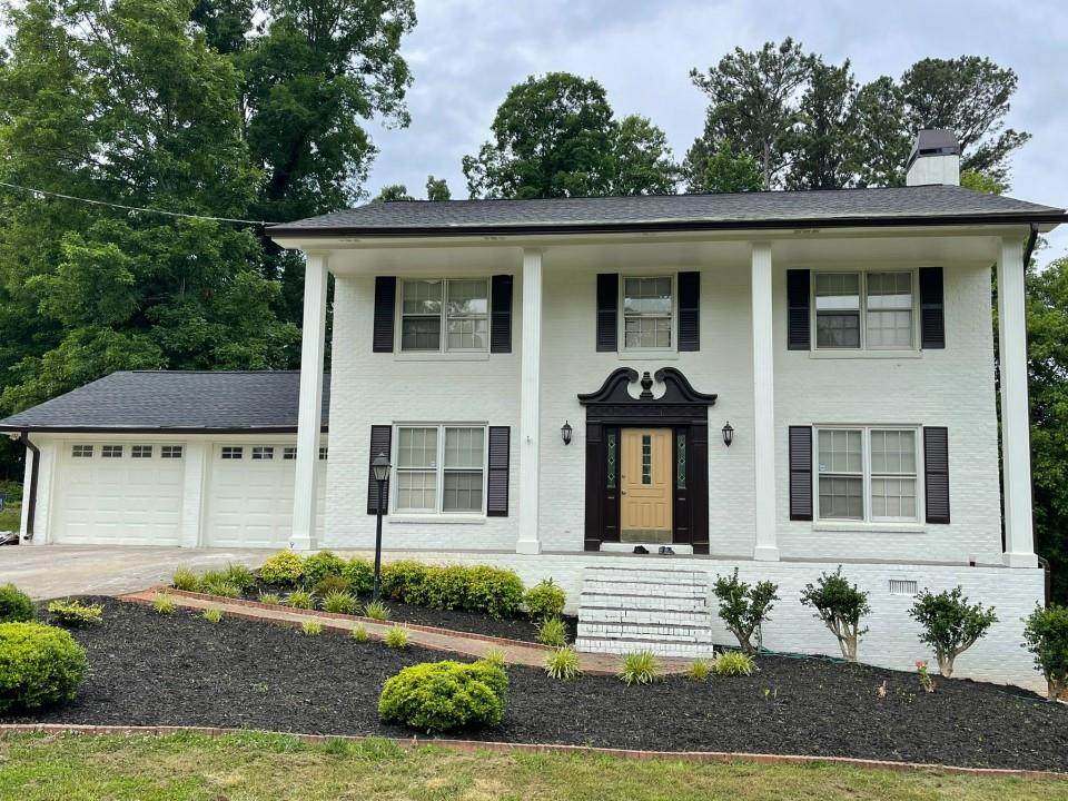 557 Angie Way - Photo 1