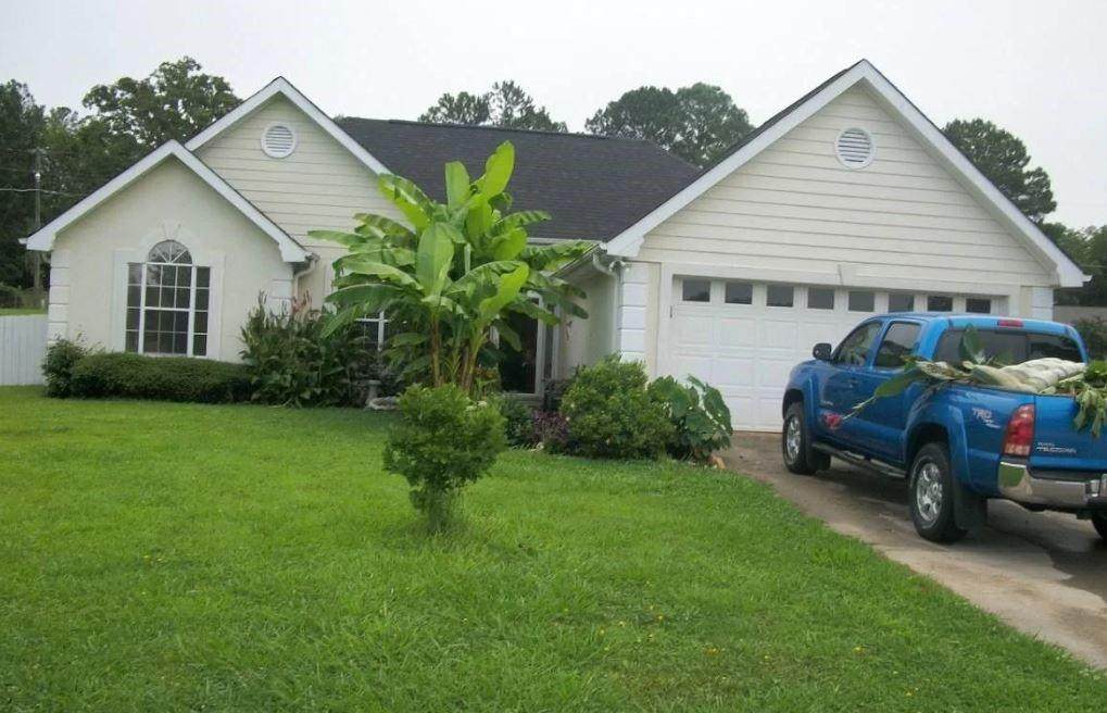 215 Park Place Drive - Photo 1