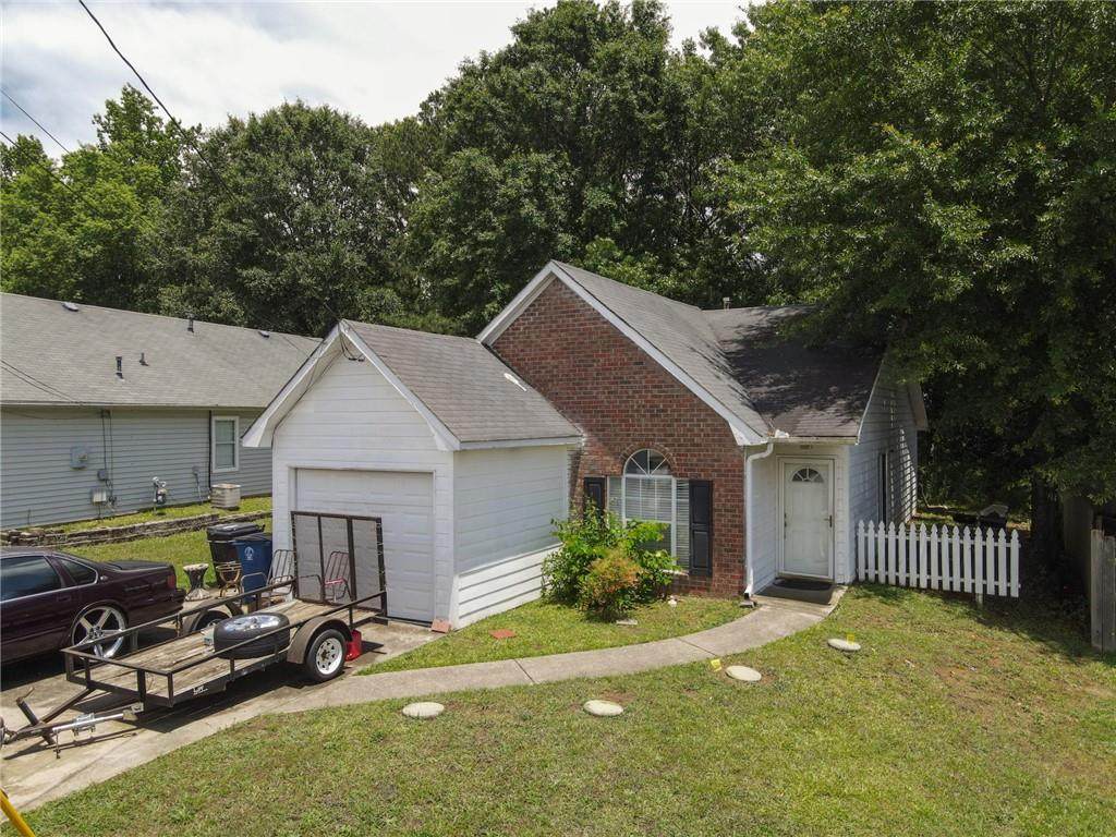 8012 Fieldstone Court - Photo 1
