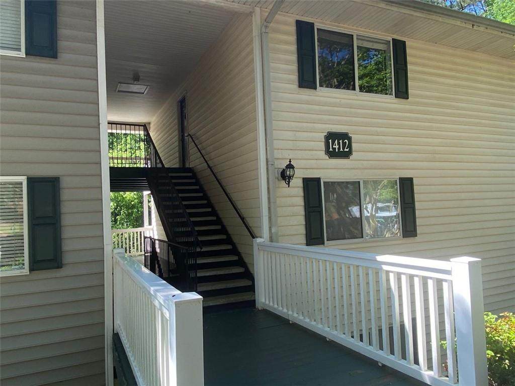 1412 Foxhall Lane - Photo 1