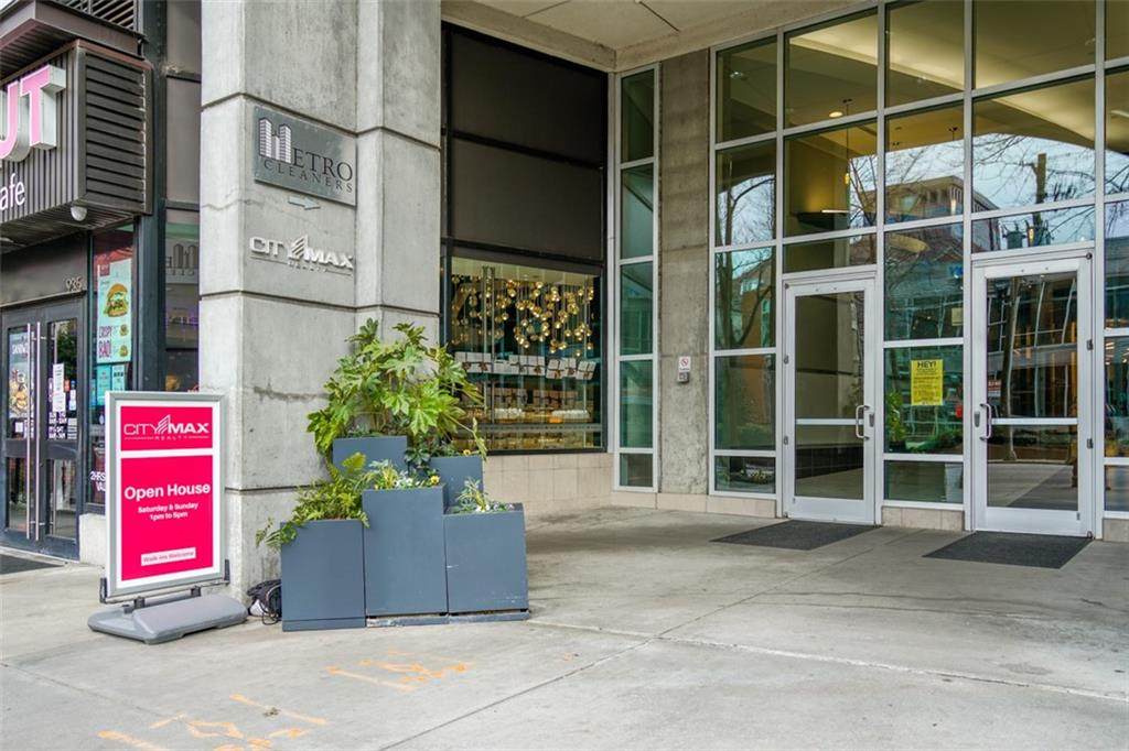 933 Peachtree Street - Photo 1