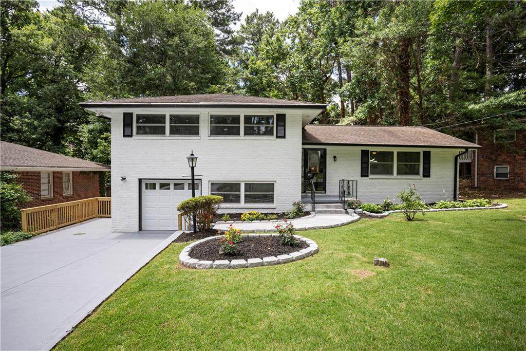 1733 Holly Lane - Photo 1
