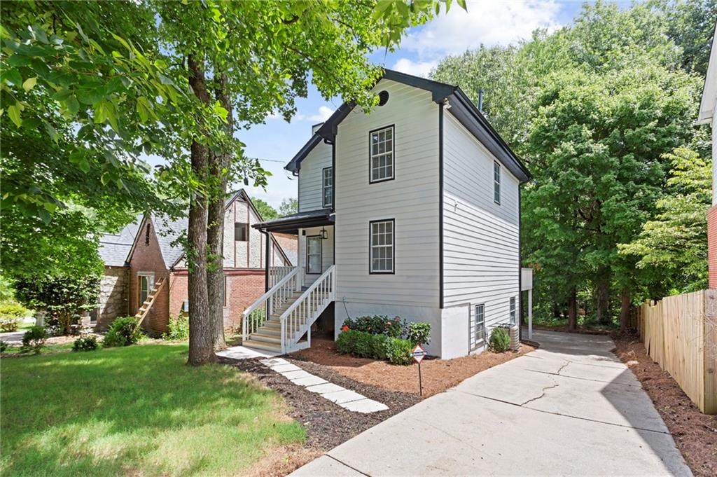 2299 Boulevard Granada - Photo 1