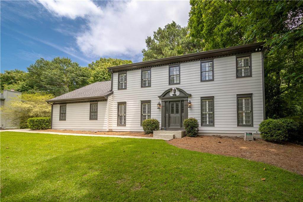 1630 Oakwood Drive - Photo 1
