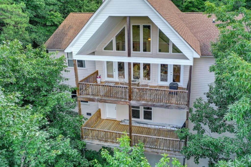 468 Lancelot Loop - Photo 1