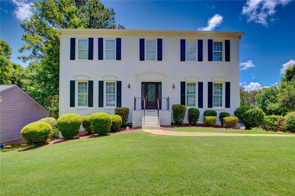 900 Nottingham Point - Photo 1