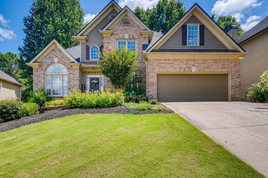 1094 Fairview Club Circle - Photo 1