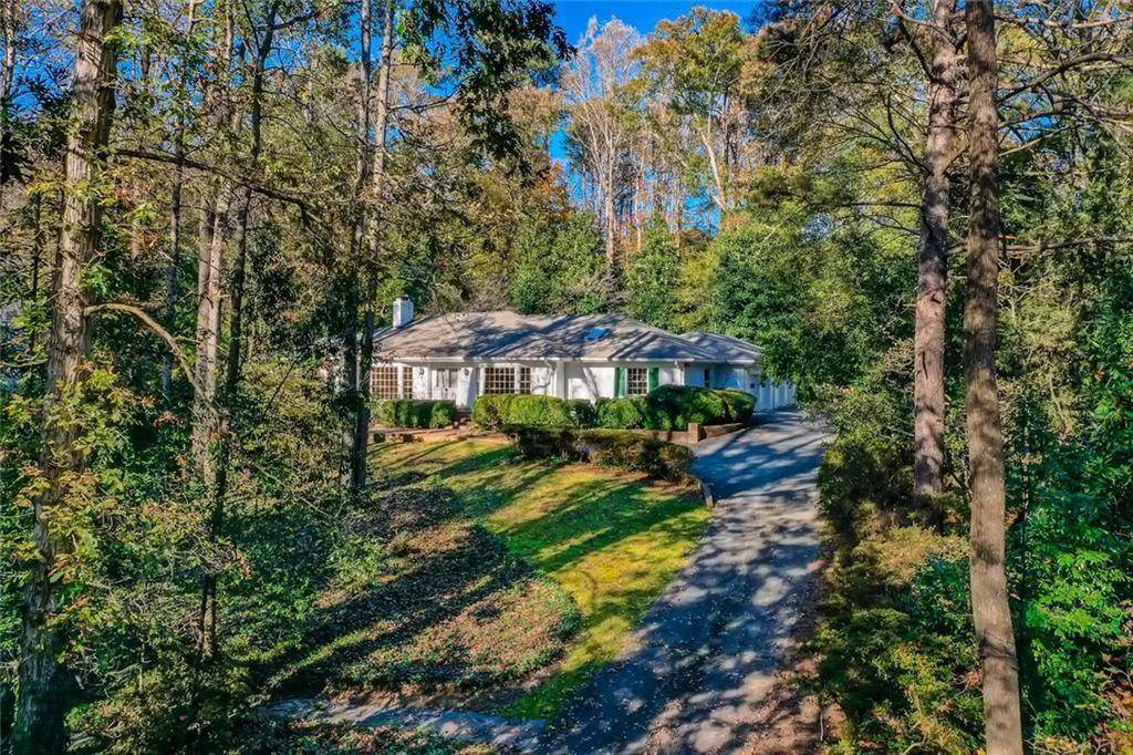 1027 Peachtree Battle Avenue - Photo 1