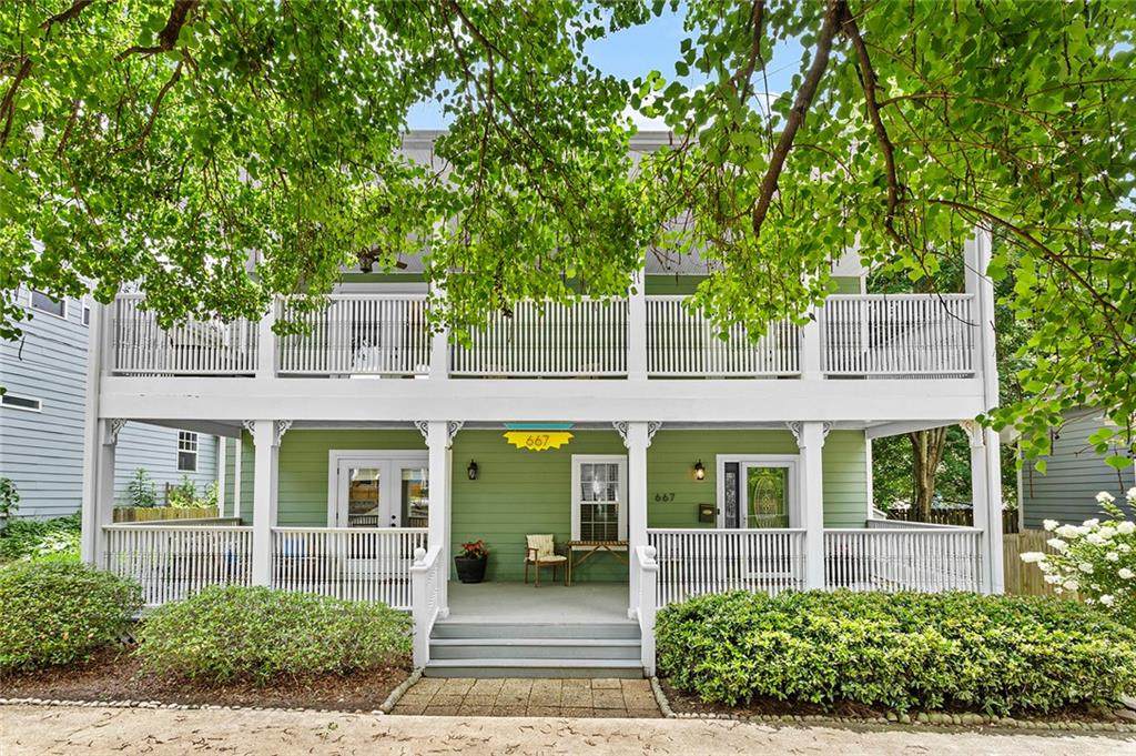 667 Robinson Avenue - Photo 1