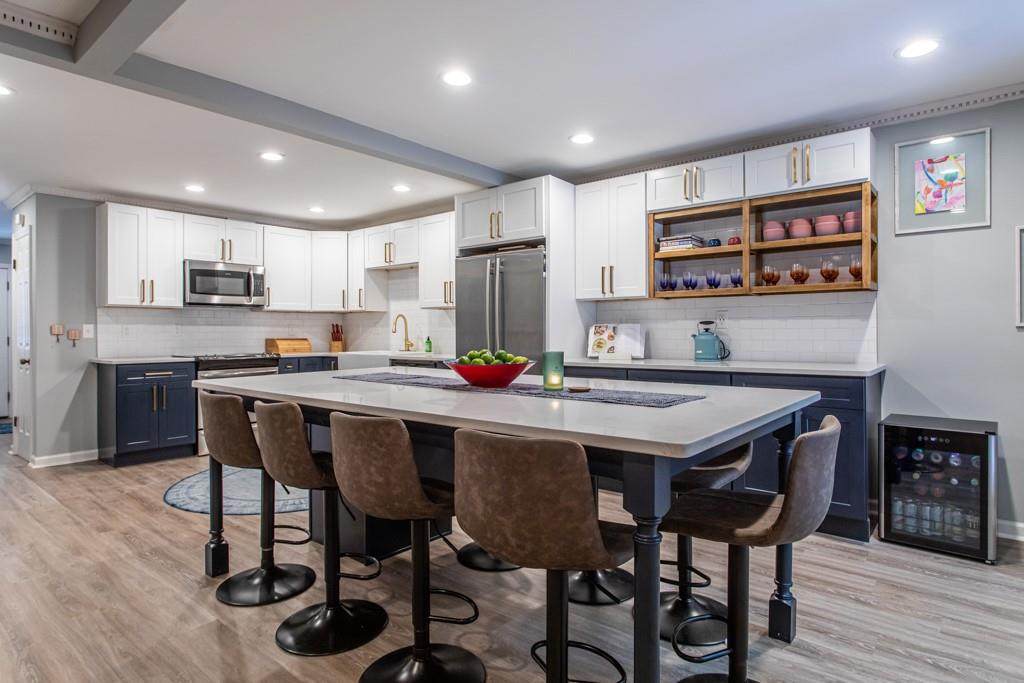 1105 Clairemont Avenue - Photo 1