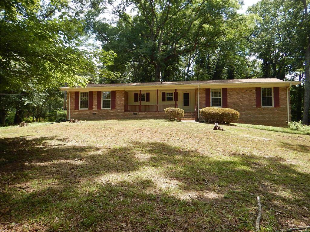 2618 Beechwood Drive - Photo 1
