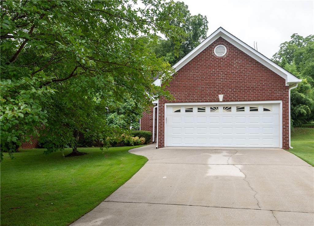 108 Flatrock Court - Photo 1