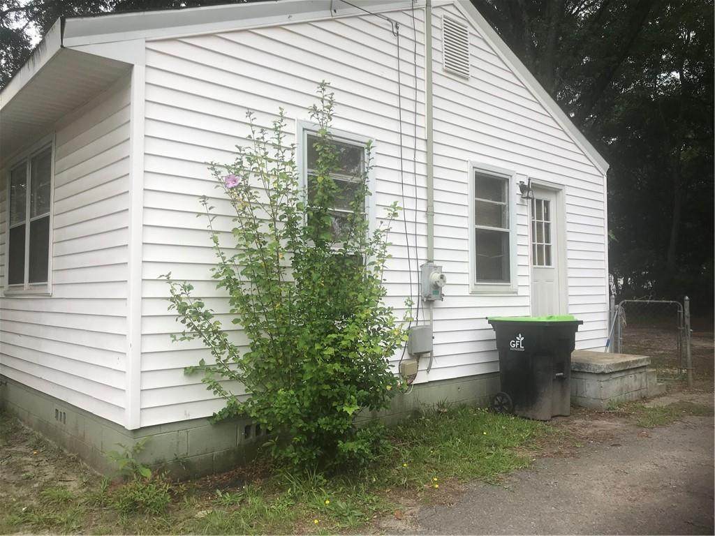 215 Evergreen Street - Photo 1