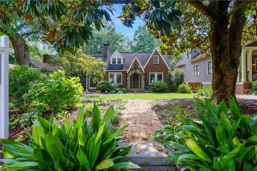 1062 Gilbert Street - Photo 1