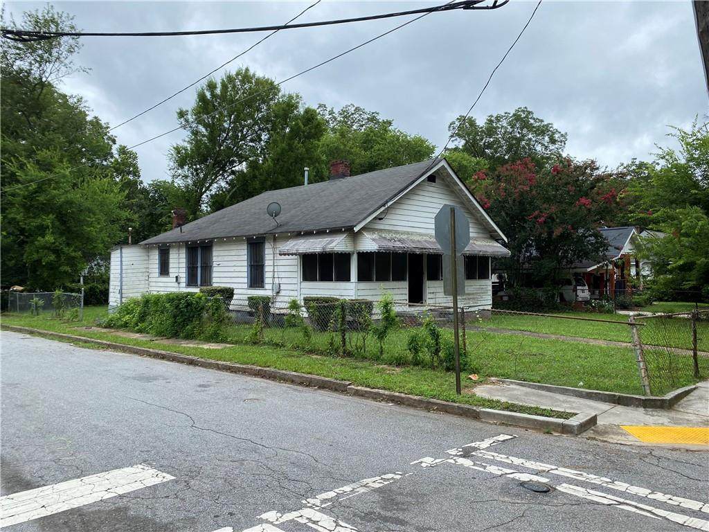 548 Fletcher Street - Photo 1