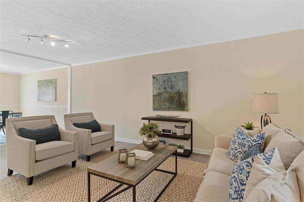 360 Winding River Drive - Photo 1